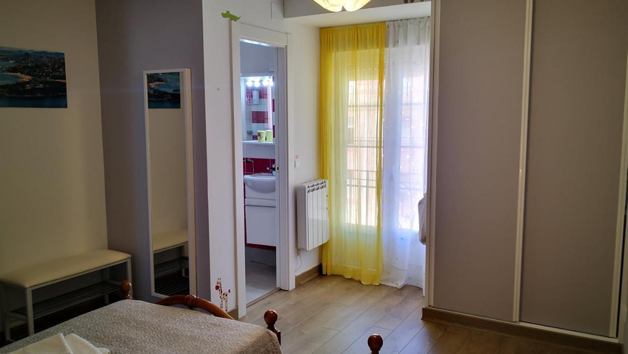 Piso En Calle Peatonal Con Garaje Privado Apartment Santander Bagian luar foto
